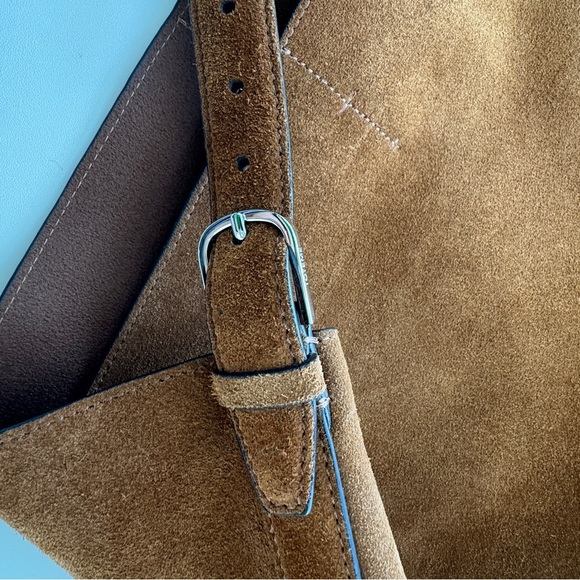 Toteme - Suede Belted Tote Bag - Picture 6 of 10